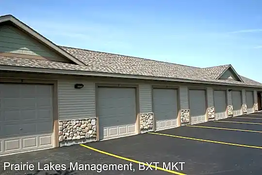 3402 Oak St Photo 2