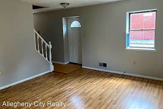 502 Suismon St Photo 1