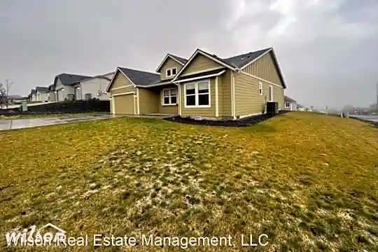 5300 Sage Way Photo 1