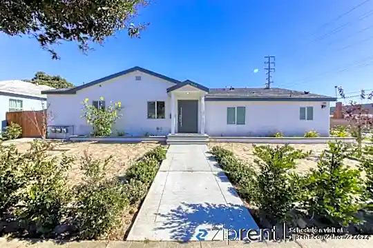10140 Alexander Avenue Photo 1