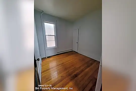 834 Union St Photo 2
