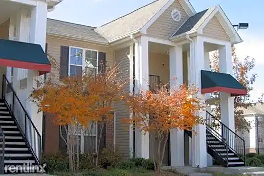 2500 Huntscroft Ln Photo 1