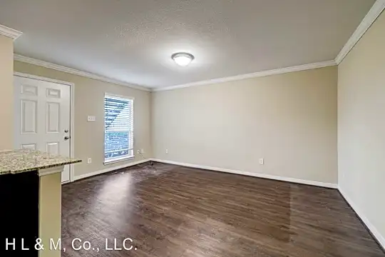 1600 West T.C. Jester Blvd Photo 1