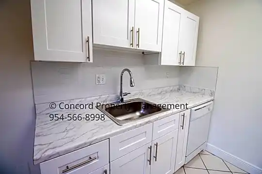 1507 Argyle Dr Photo 1
