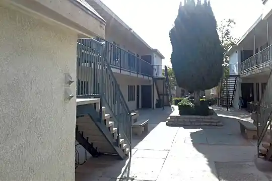 Garden Court Photo 1