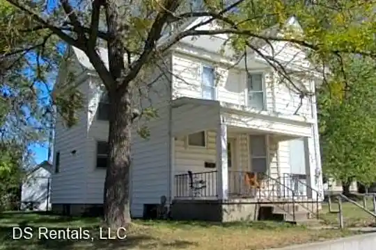 1638 Waterloo Rd Photo 2