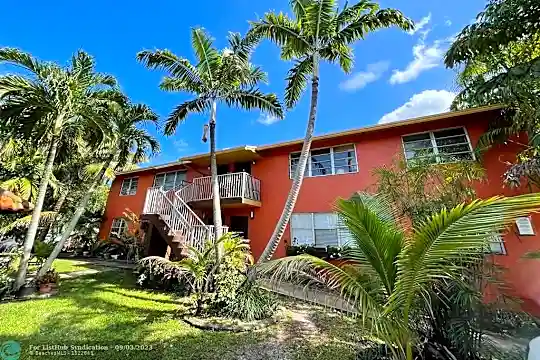 2830 SW 19th Terrace #A Photo 1