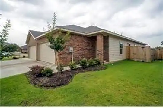 457 Canvas Ct Photo 1
