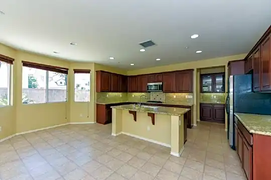 4338 Bayhill Ln Photo 2