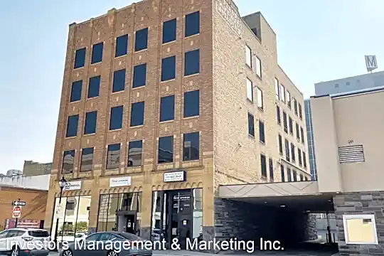 First Avenue Apartments Photo 1