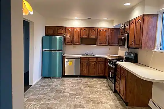 50 Sagamore Hill Dr Photo 1