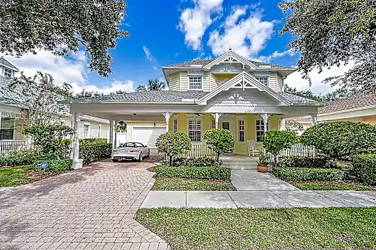 140 Sweet Bay Cir Photo 2