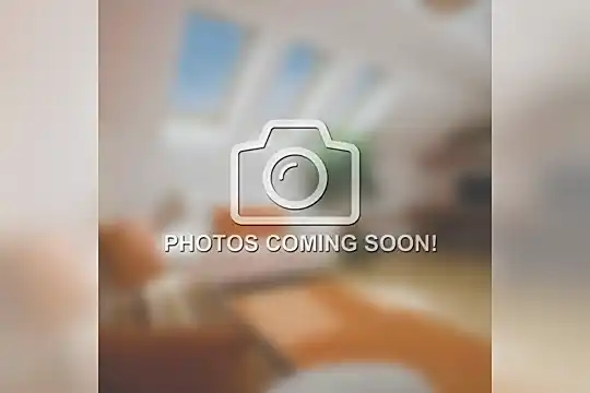 692 SW Smith Street Photo 1