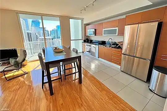 244 Biscayne Blvd Photo 1