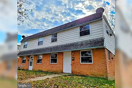 2614 Parkside Terrace Photo 1