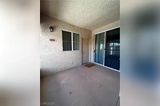 7163 S Durango Dr #302 Photo 1