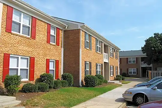 Forest Cove Apartments Photo 2