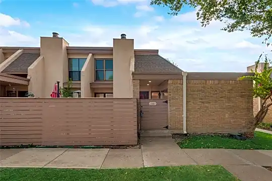3121 Park Ln #1103 Photo 1