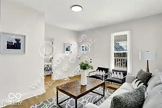 2114 Lexington Ave Photo 2