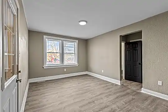 3901 Keokuk St Photo 1