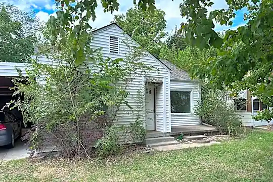 1143 S Minneapolis St Photo 1