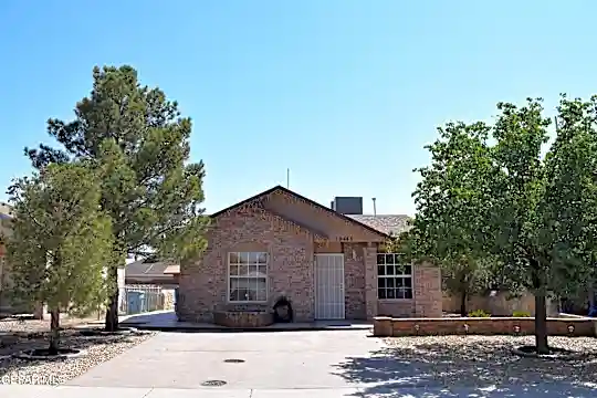 10445 Valle del Mar Dr Photo 1