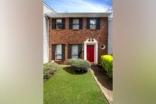 2390 Newport Landing Photo 1