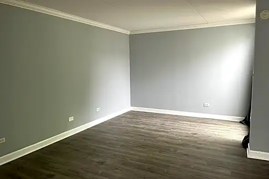 318 W Miner St #3B Photo 2
