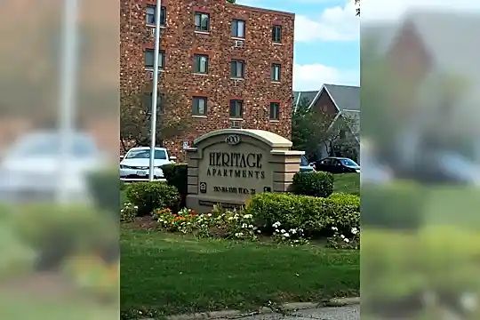 Heritage Apartments Photo 2