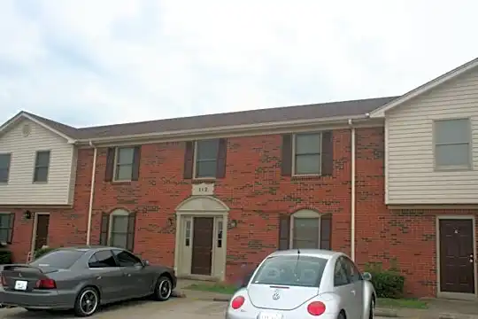 113 Chestnut Dr Photo 2