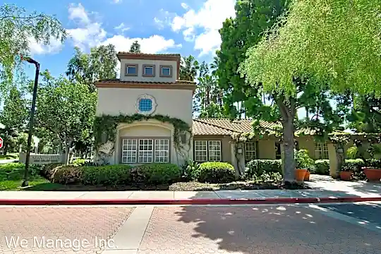 2800 Keller Dr Photo 1