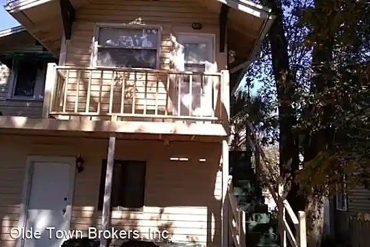 402 E Anderson St Photo 1