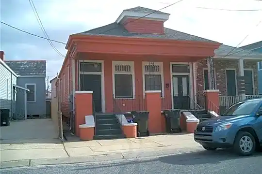 134 N Telemachus St Photo 1