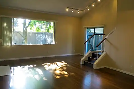 Living room (looking from kitchen).JPG