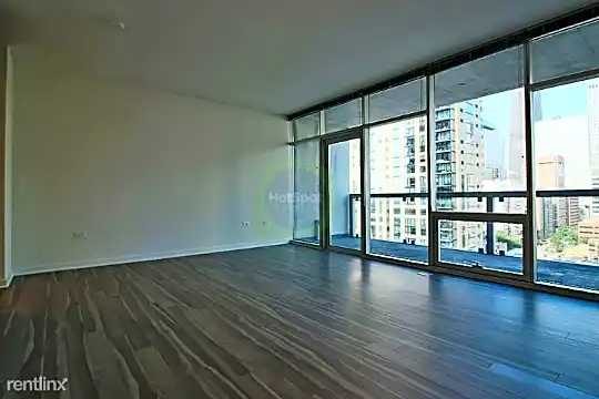 126 W Chicago Ave Photo 2