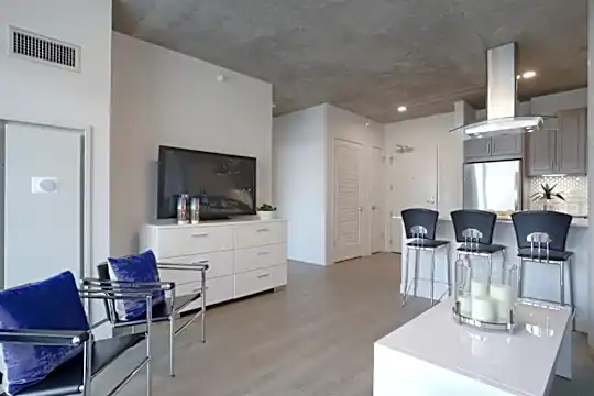 452 W Belmont Ave Photo 1
