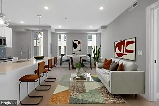 1144 Frankford Ave #301 Photo 2