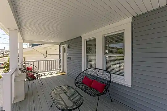 4 N Wyoming Ave Photo 2