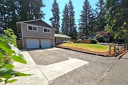 Front Yard.jpg
