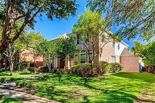 7423 Native Oak Ln Photo 2