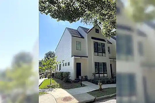 1553 Pine St Photo 2