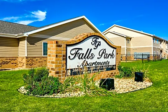 Falls Park Photo 1