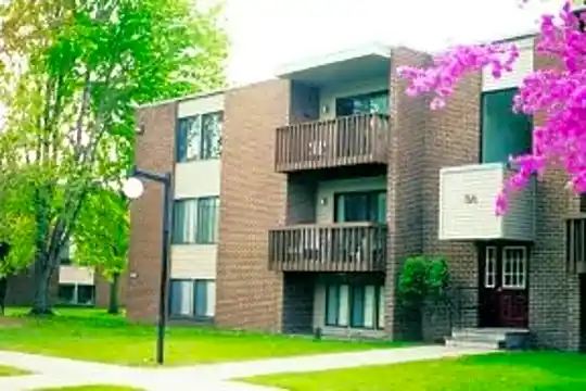 Heritage Park Apartments Photo 2