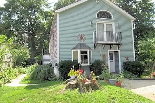 39 Catherine St #2 Photo 1