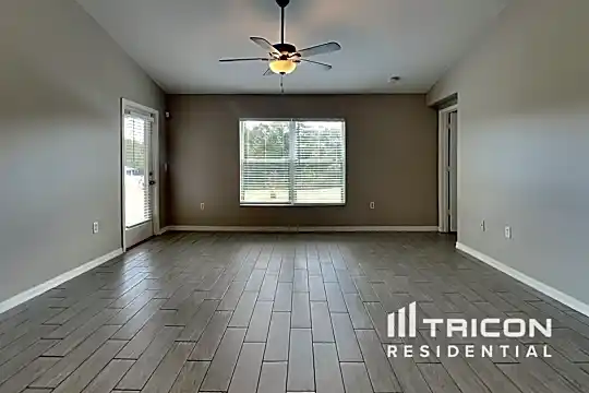 4865 Hickory Stream Lane Photo 2