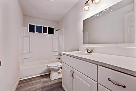 1209 Euclid Ave Photo 2