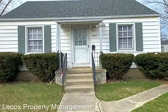 15345 Evergreen Ave Photo 1