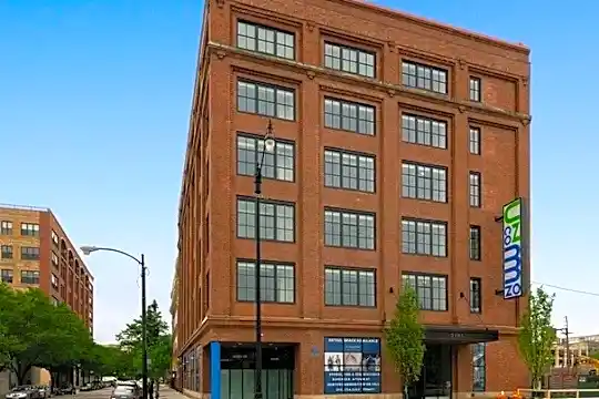2101 S Wabash Ave #309 Photo 1