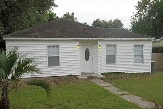 233 Willow St Photo 1