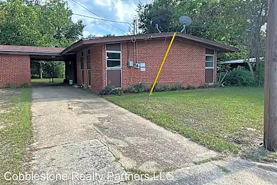 1926 Skylane Dr